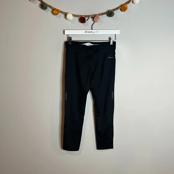Nike Dri-Fit black logo cropped leggings - Picture 3 of 4